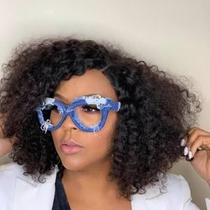 Meet your Posher, Adija